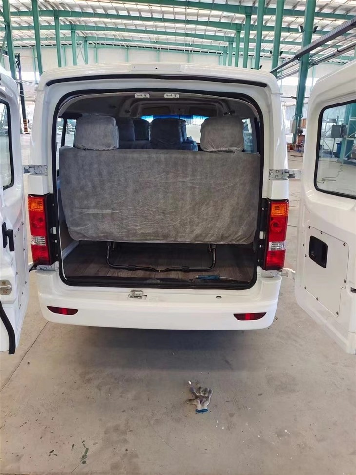 Electric RHD Minibus Passenger Van