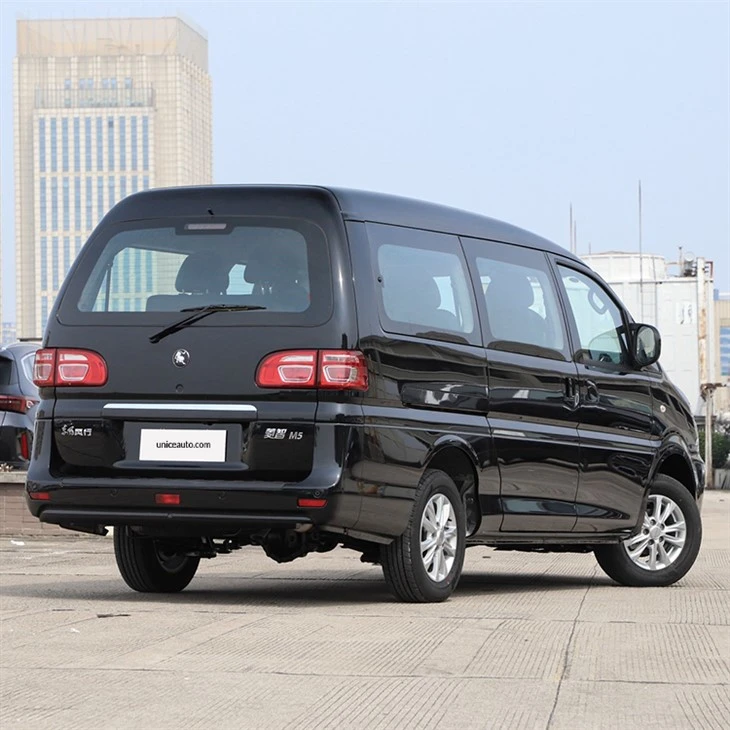 2024 Dongfeng Fengxing Lingzhi M5 compact MPV